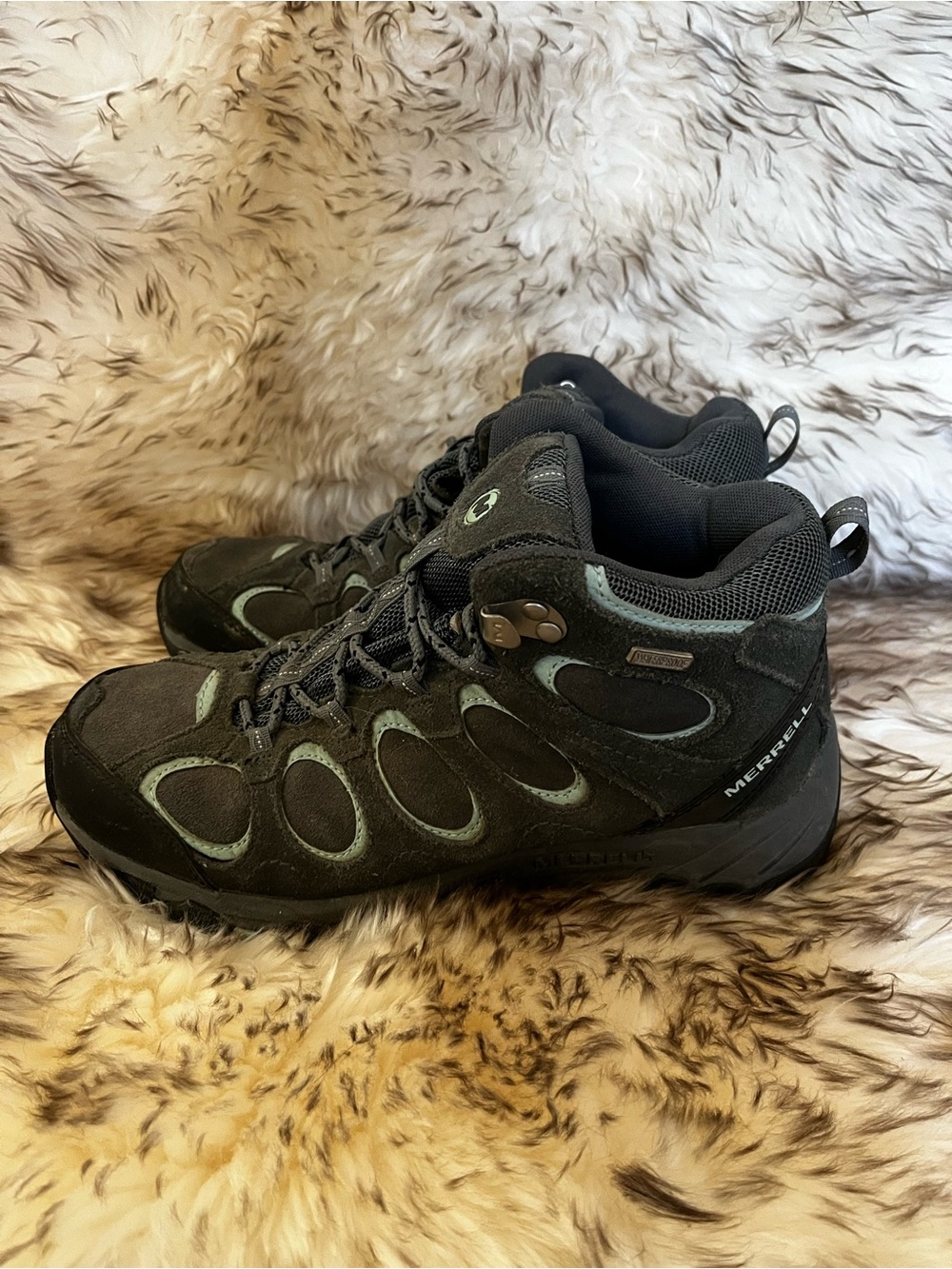 Merrell Castle Rock Waterproof Mid Hiking Boots Granite/Eggshell Blue SZ 8